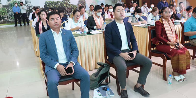 カンボジア商業省にて講演を実施しました